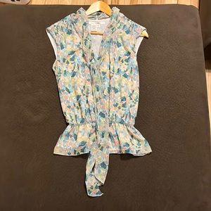 Max Studio size small tank with tie neck.